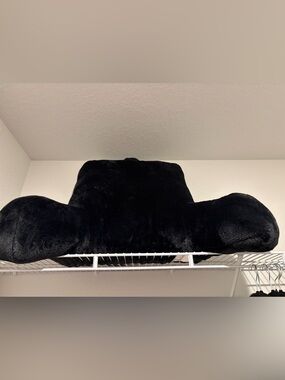 Plush Black Velvet Backrest Pillow